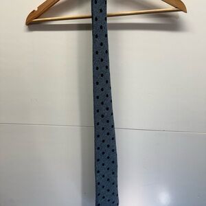 Charles Tyrwhitt Blue Knit Tie with Black Dot Pattern